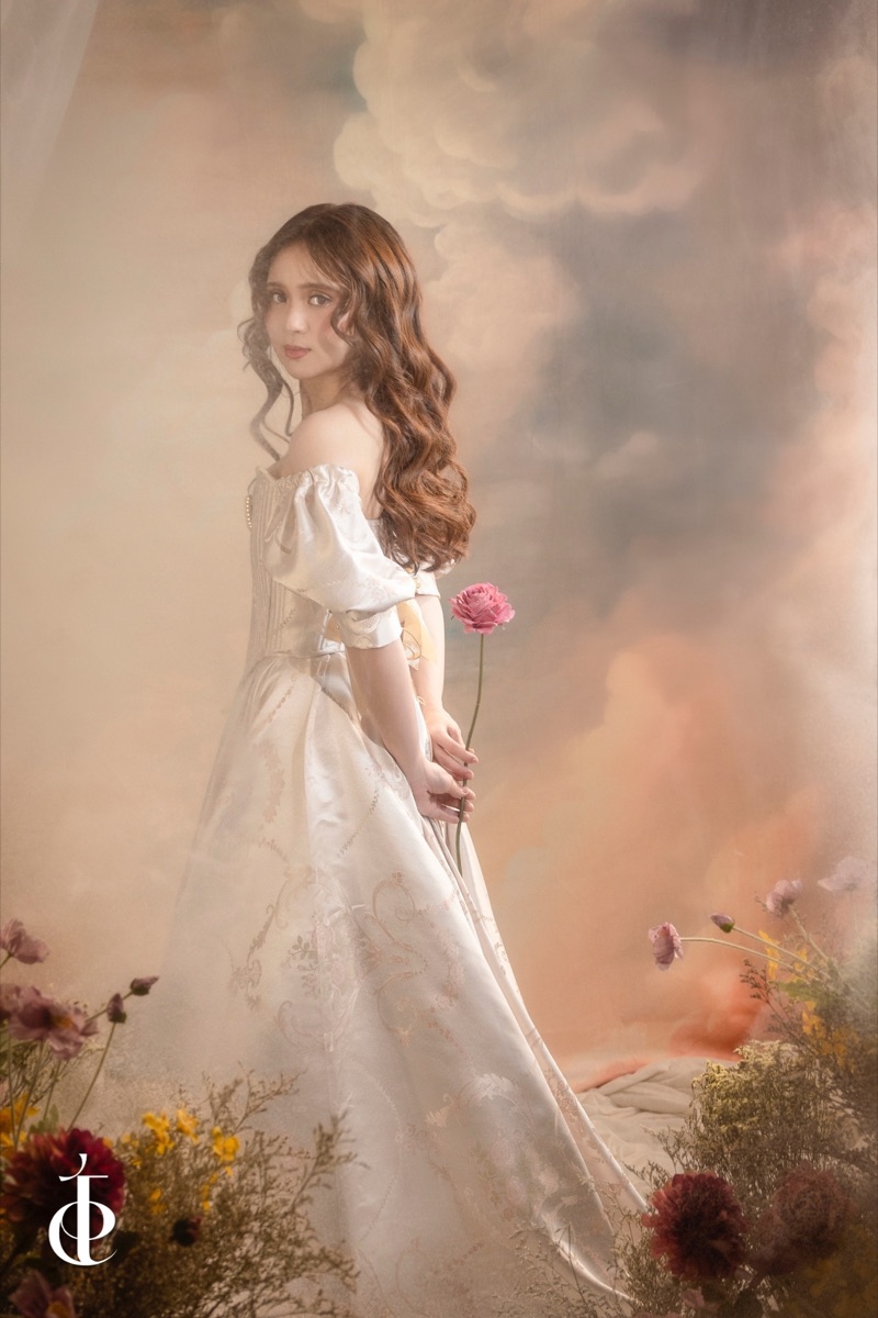 aurora — royalty/historical · signature collection